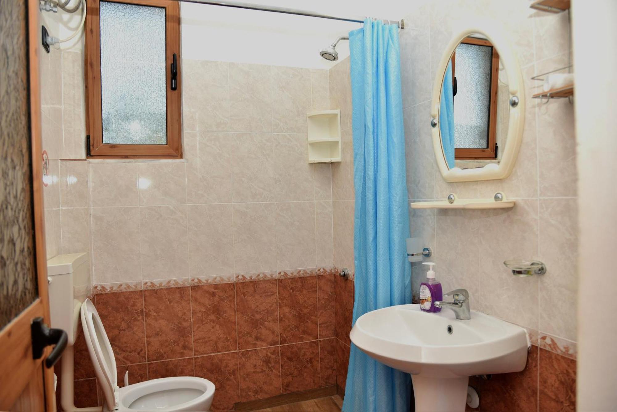 Gridi- Me Qera Apartment *