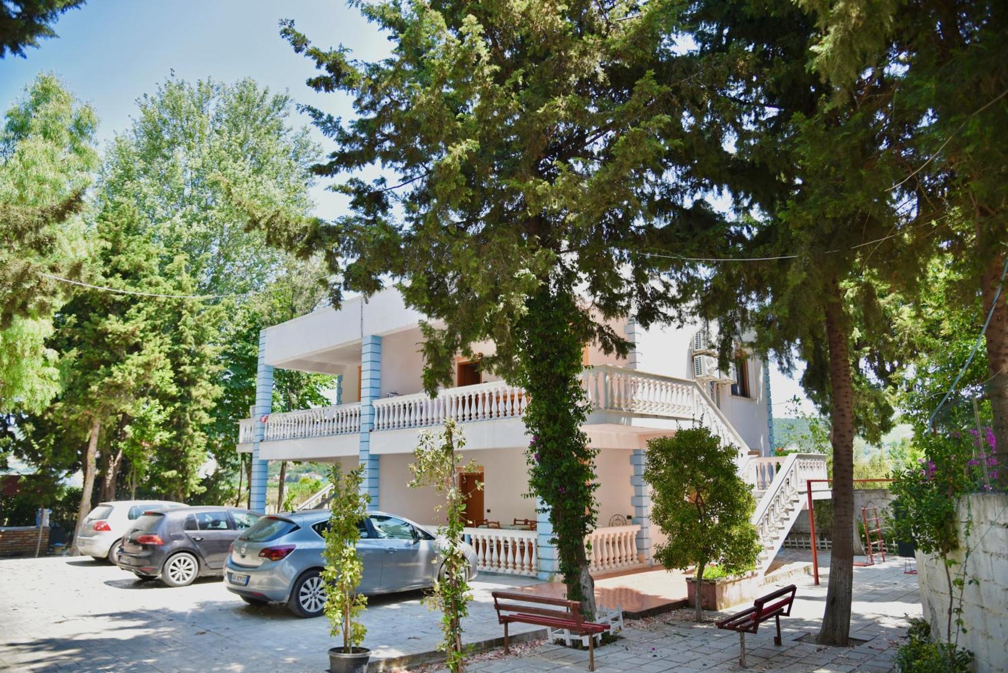 Apartment Gridi- Me Qera *